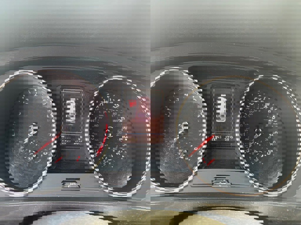 Used 2020 Volkswagen Tiguan S image 20