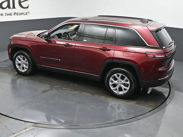 Used 2022 Jeep Grand Cherokee Limited w/ Luxury Tech Group II image 43