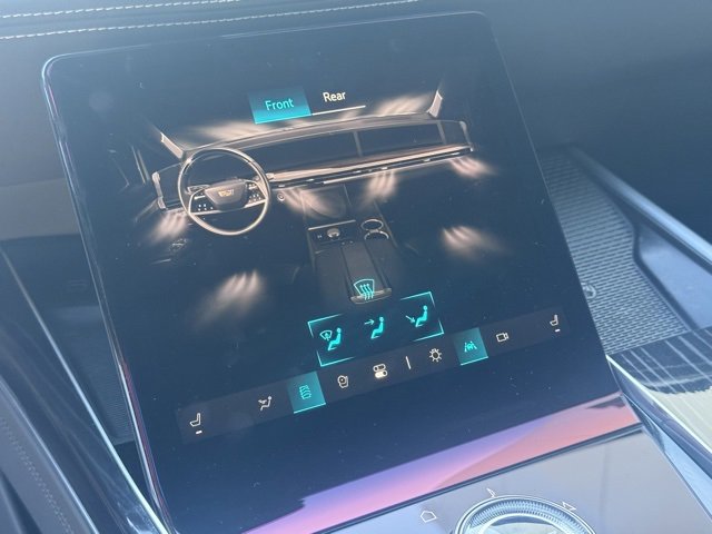 Used 2025 Cadillac Escalade ESV Sport w/ LPO, ONYX Package image 30