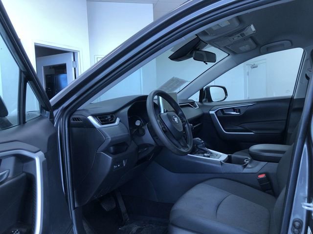 Used 2025 Toyota RAV4 XLE AWD/4WD image 11