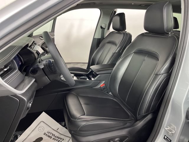 Used 2023 Jeep Grand Cherokee L Limited AWD/4WD image 19