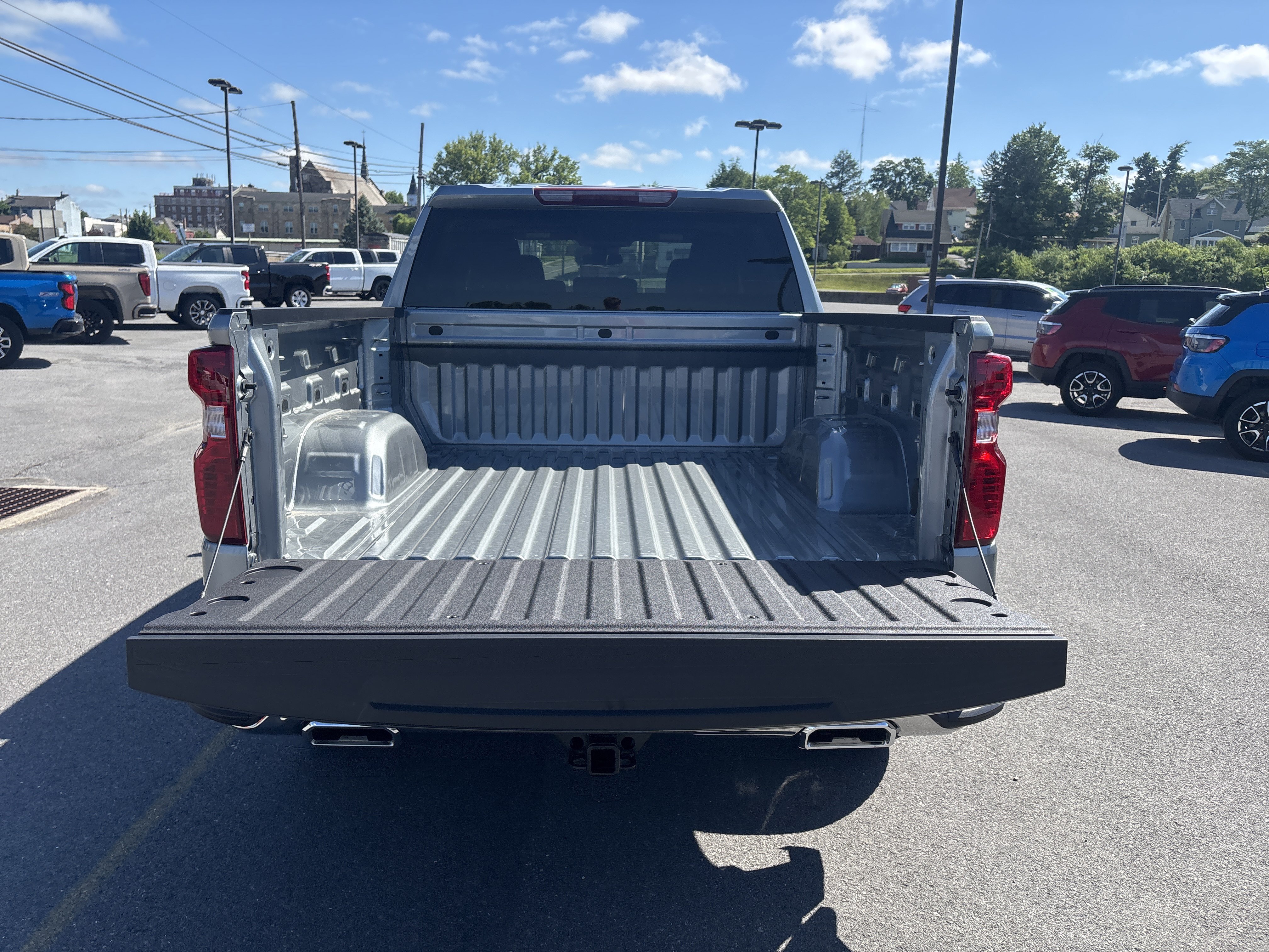 New 2026 Chevrolet Silverado 1500 LT w/ Z71 Off-Road Package AWD/4WD image 15