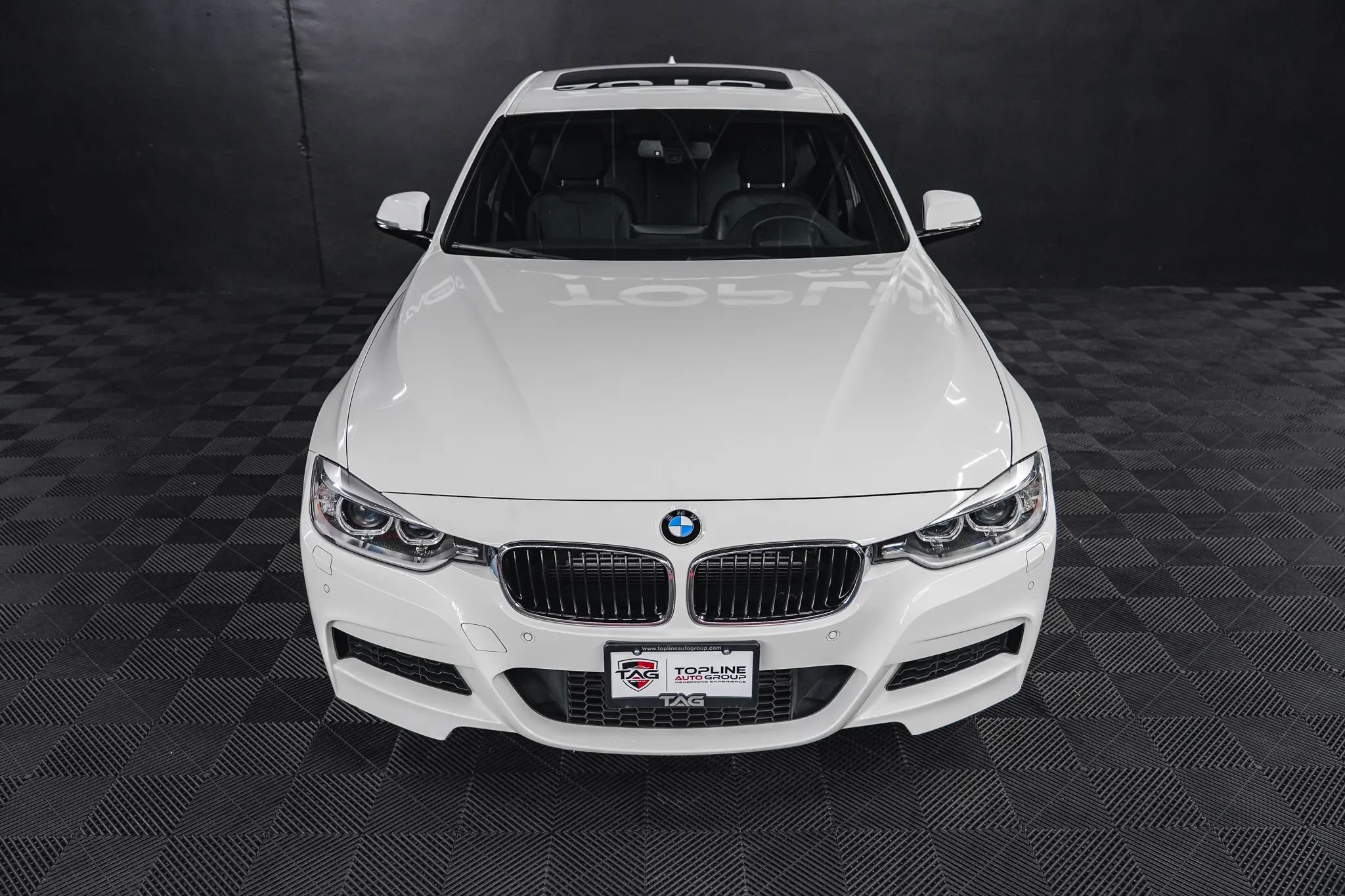 Used 2014 BMW 335i xDrive Sedan AWD/4WD image 8