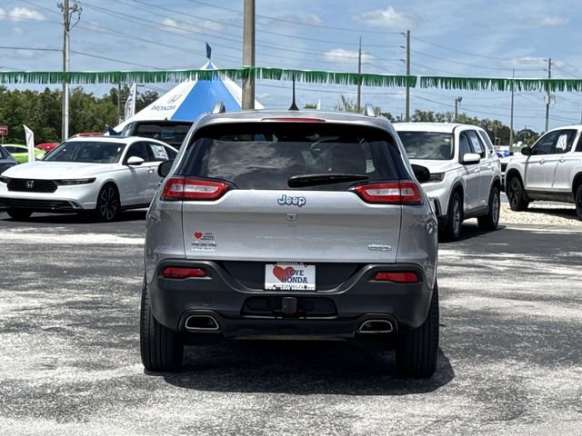 Used 2018 Jeep Cherokee Latitude Plus w/ Cold Weather Group image 7