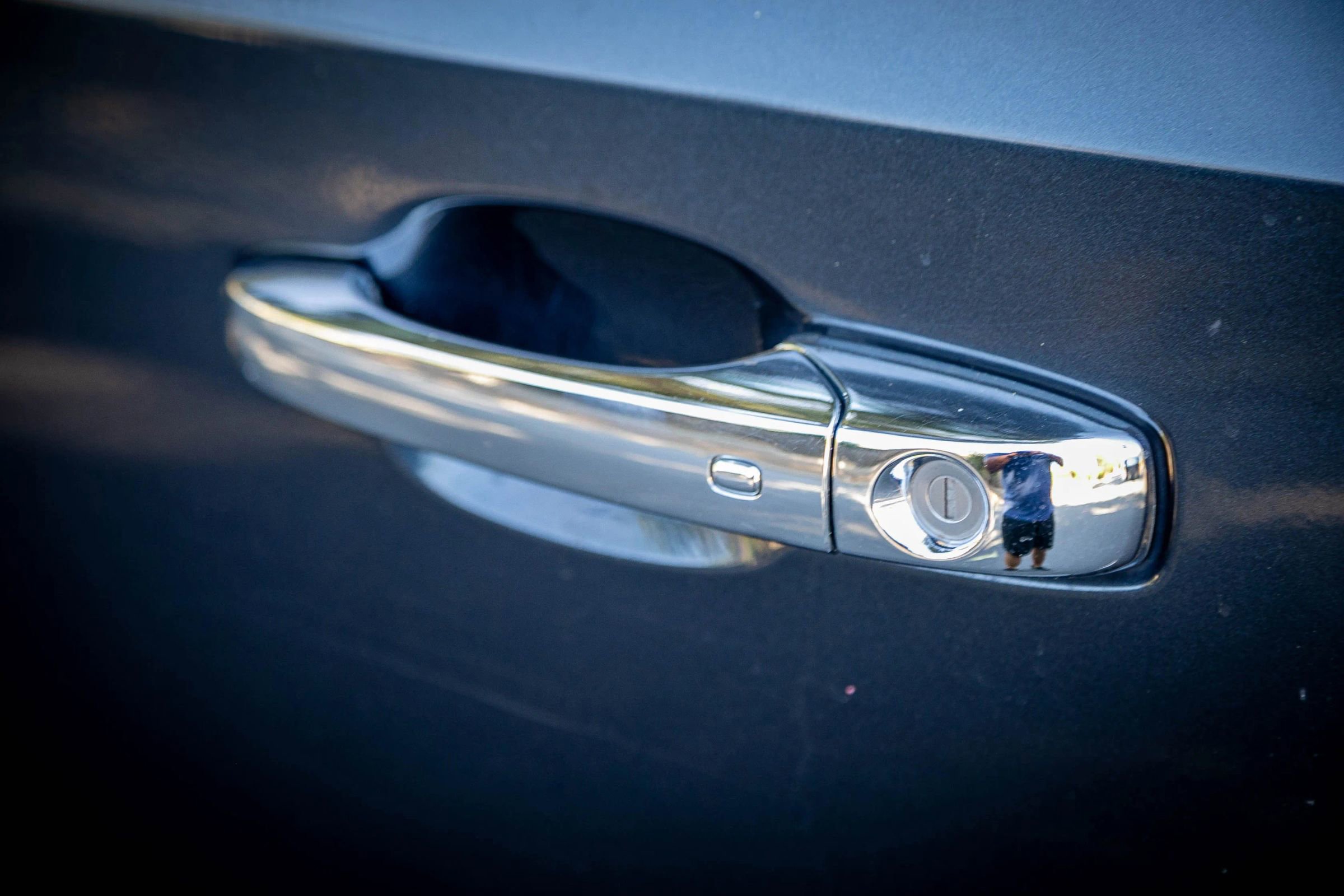 Used 2013 Chrysler Town & Country Touring-L w/ Driver Convenience Group image 19