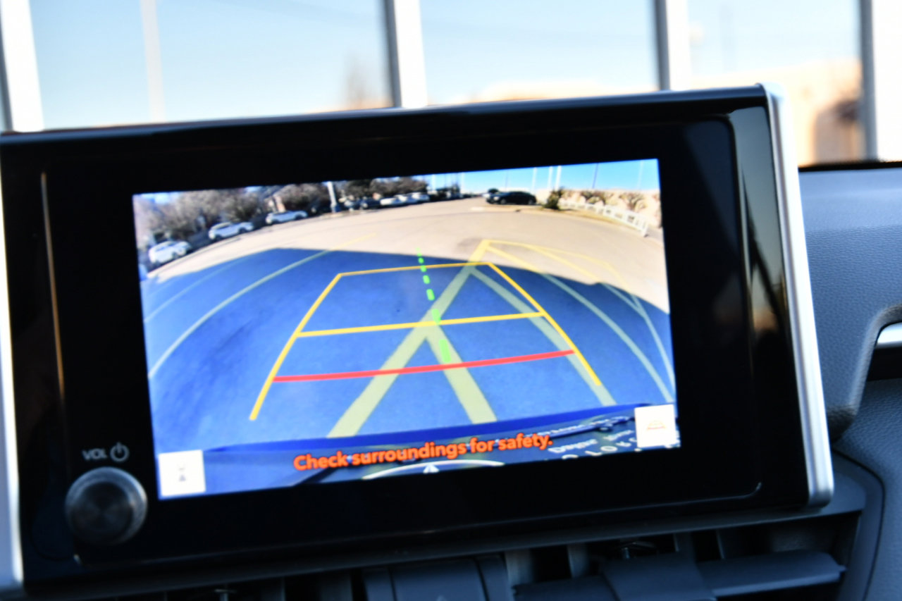 Used 2024 Toyota RAV4 XLE image 18