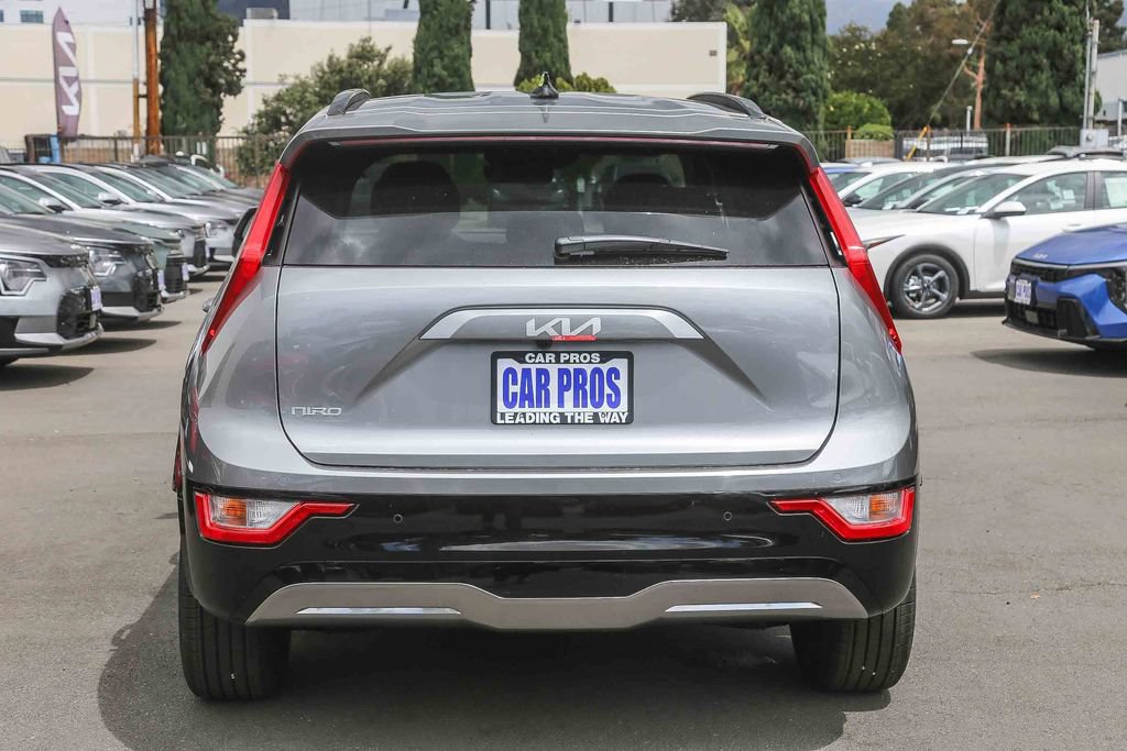 New 2026 Kia Niro Wind FWD image 16
