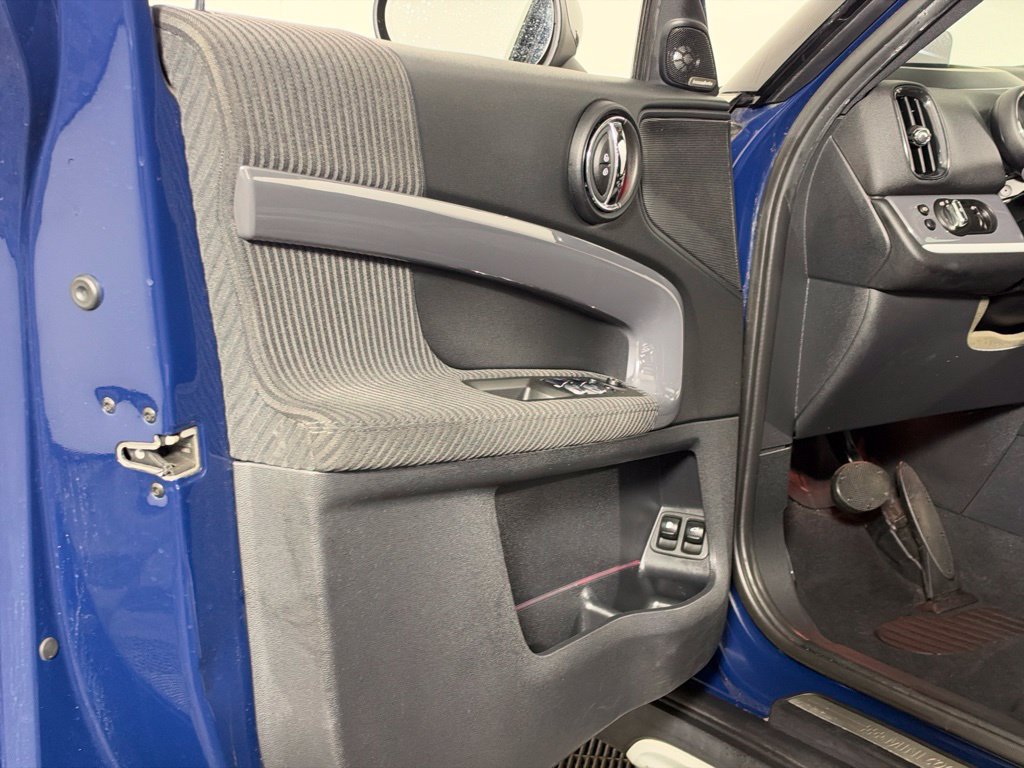 Used 2019 MINI Cooper Countryman SE w/ Signature Upholstery Package AWD/4WD image 35