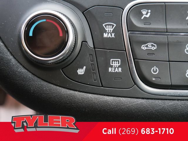 Used 2025 Chevrolet Malibu LT image 34