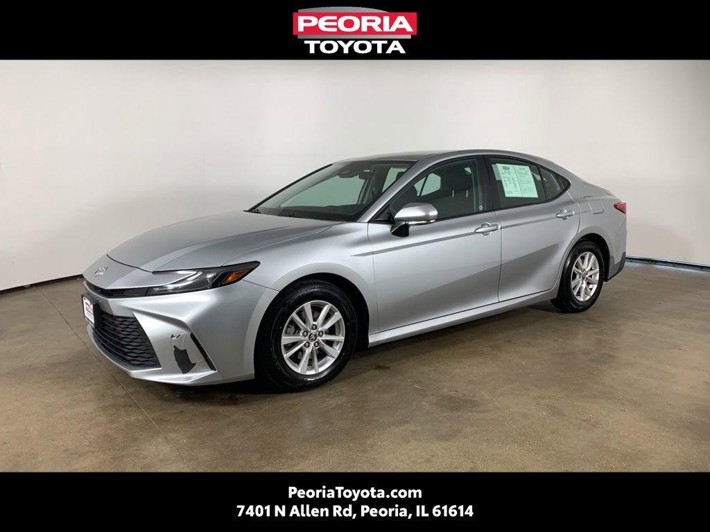 Used 2025 Toyota Camry LE image 1