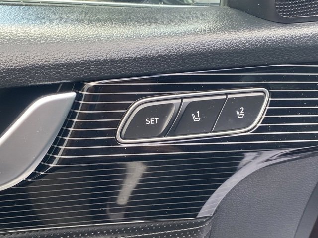 Used 2024 Hyundai Palisade Calligraphy image 14