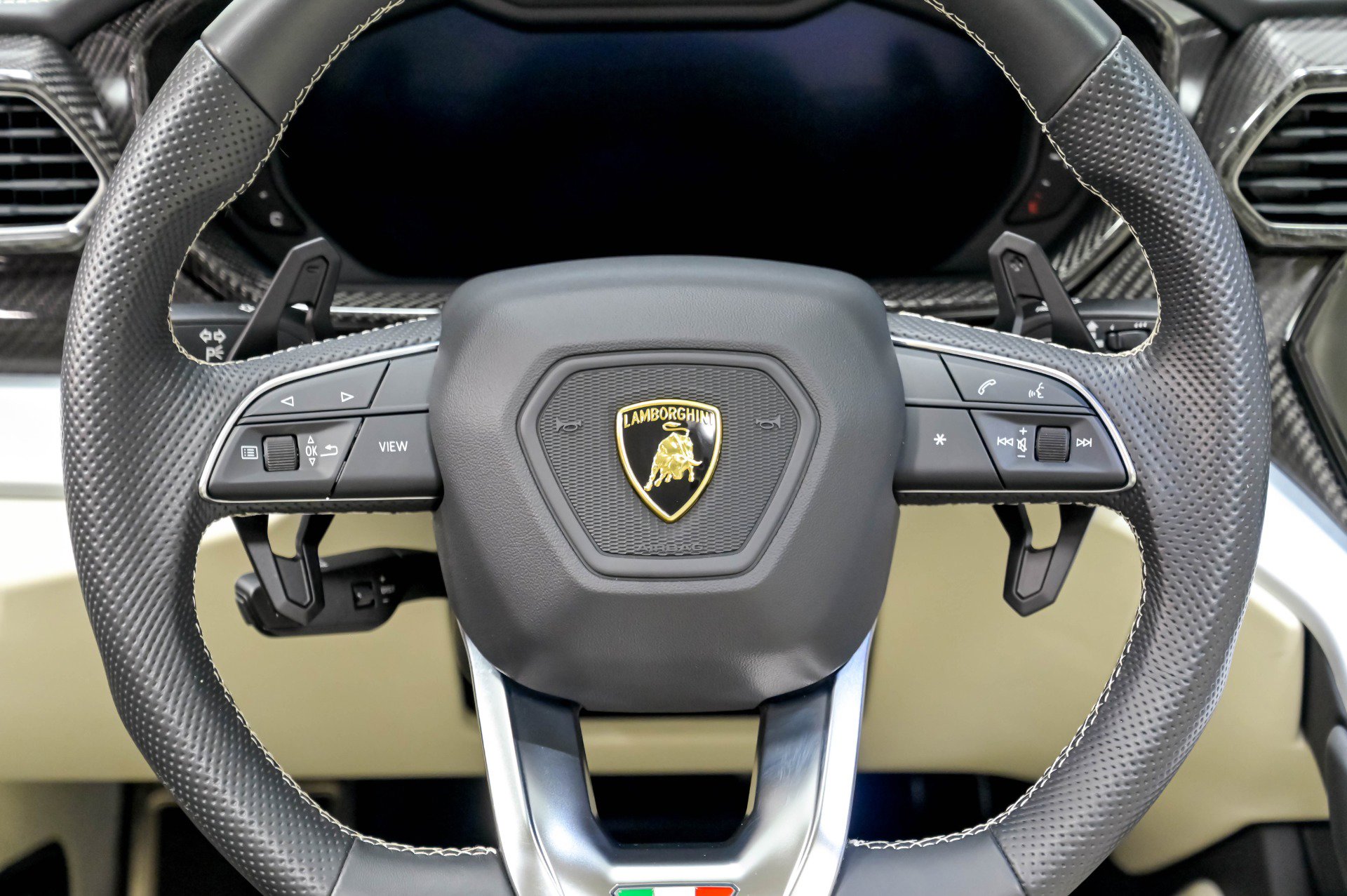 Used 2020 Lamborghini Urus AWD/4WD image 80