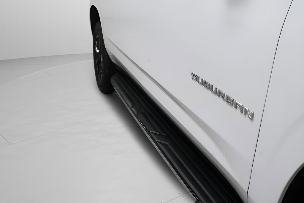 Used 2024 Chevrolet Suburban LT AWD/4WD image 37