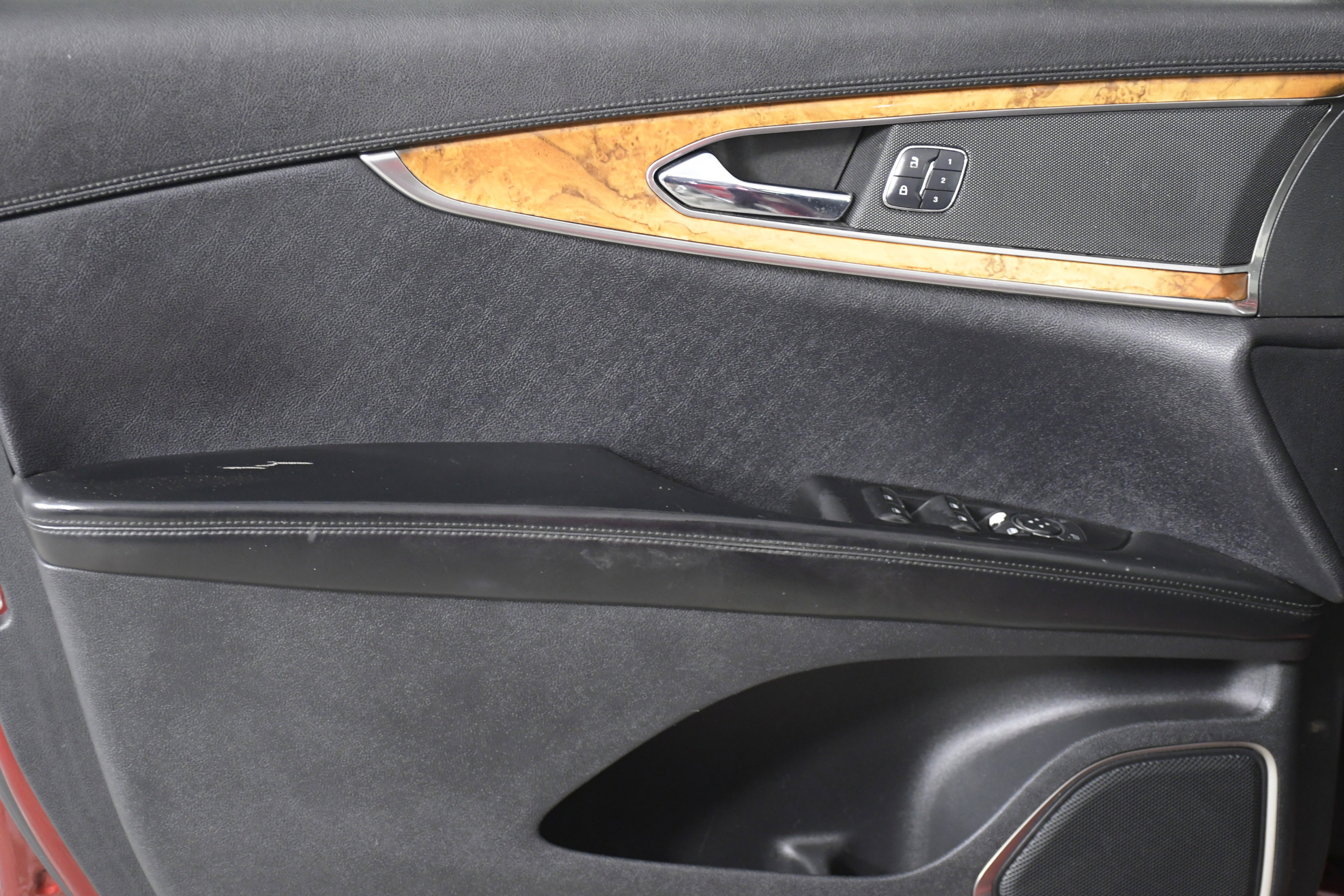 Used 2016 Lincoln MKX Reserve image 21