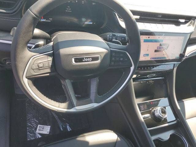 New 2026 Jeep Grand Cherokee L Limited w/ Limited Altitude Package AWD/4WD image 20