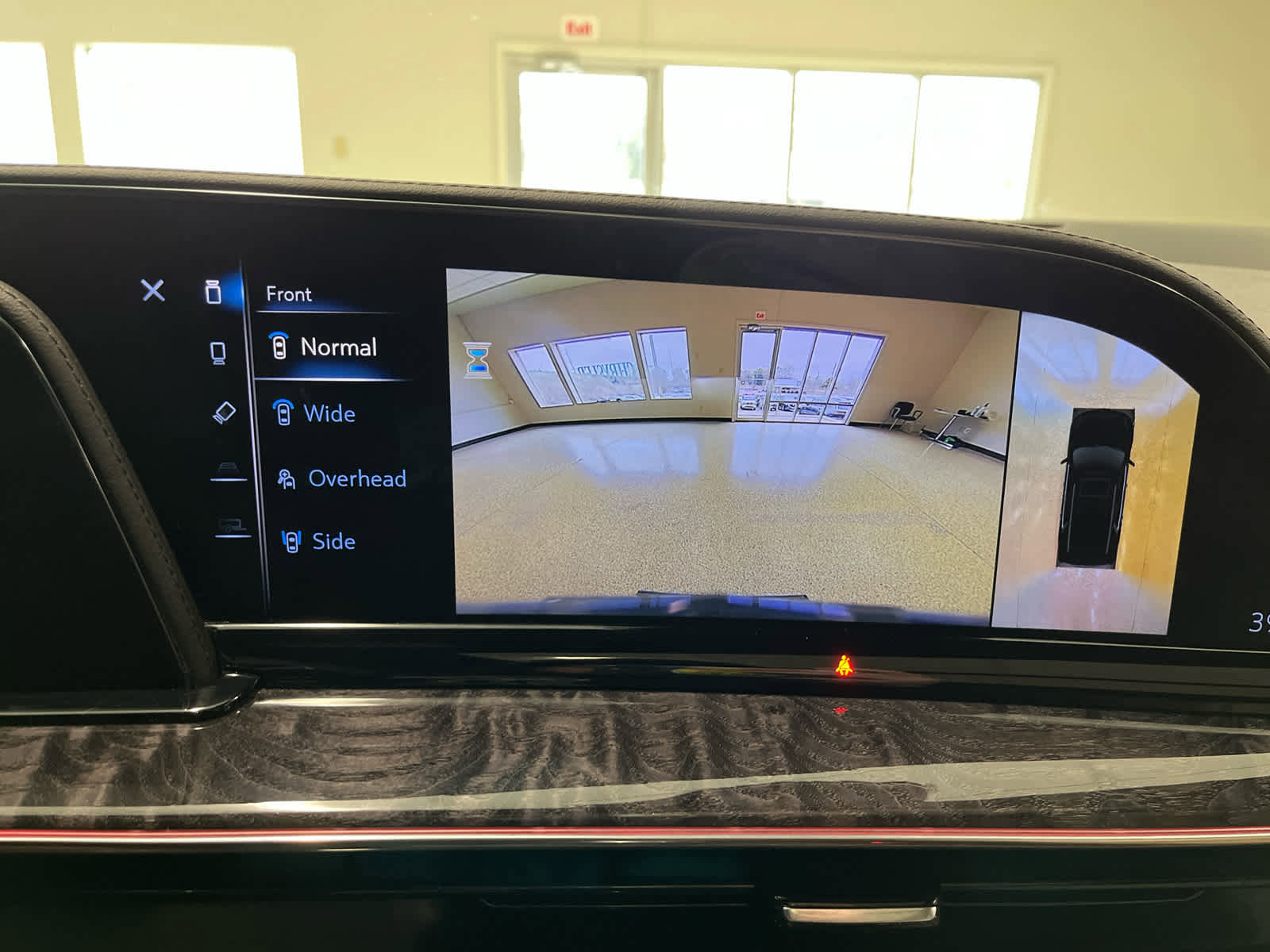 Used 2023 Cadillac Escalade Premium Luxury image 45