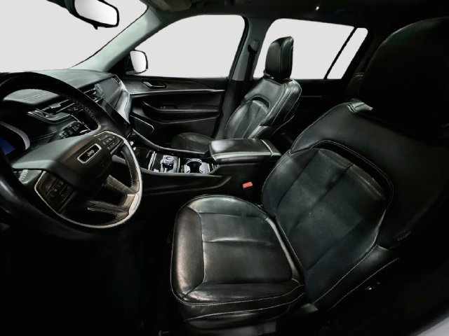 Used 2021 Jeep Grand Cherokee L Limited AWD/4WD image 22