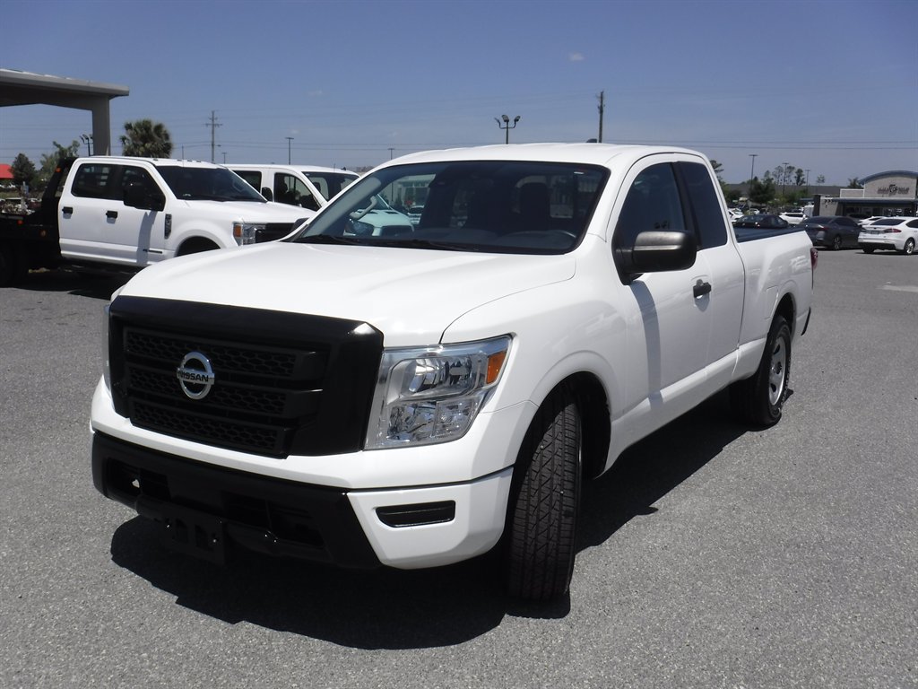 Used 2022 Nissan Titan S RWD image 21