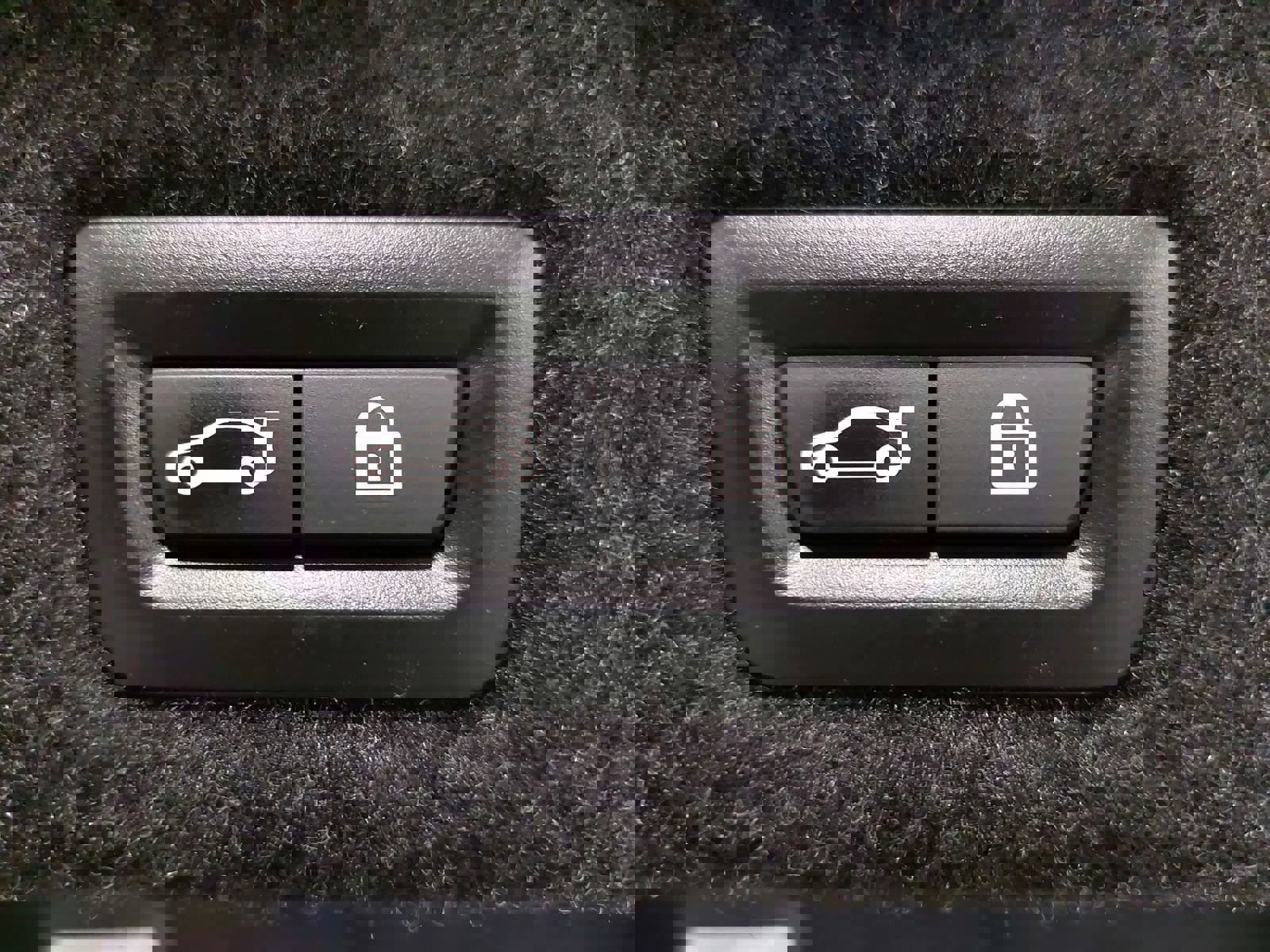 Used 2023 BMW 540i xDrive w/ M Sport Package image 14