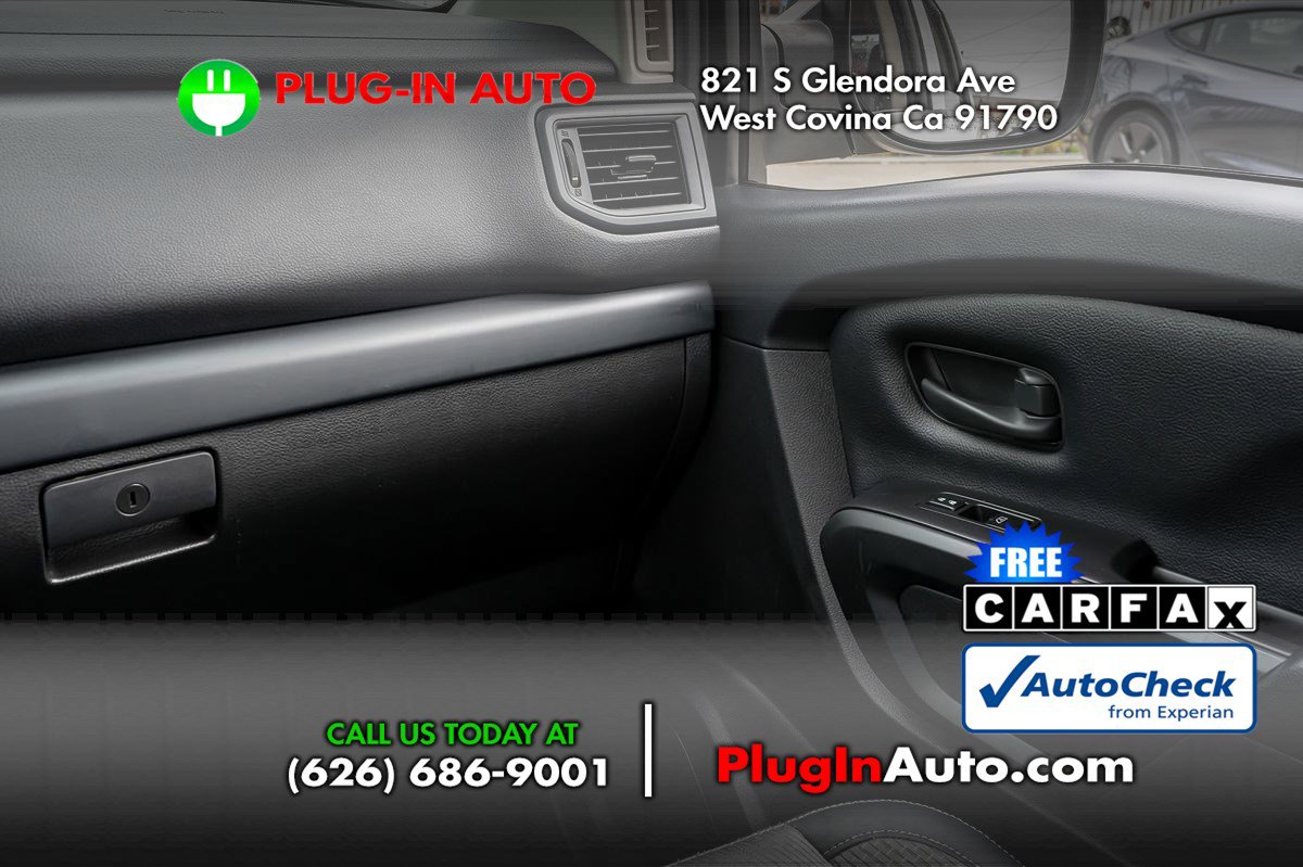 Used 2021 Nissan Titan S w/ S Utility Package image 15