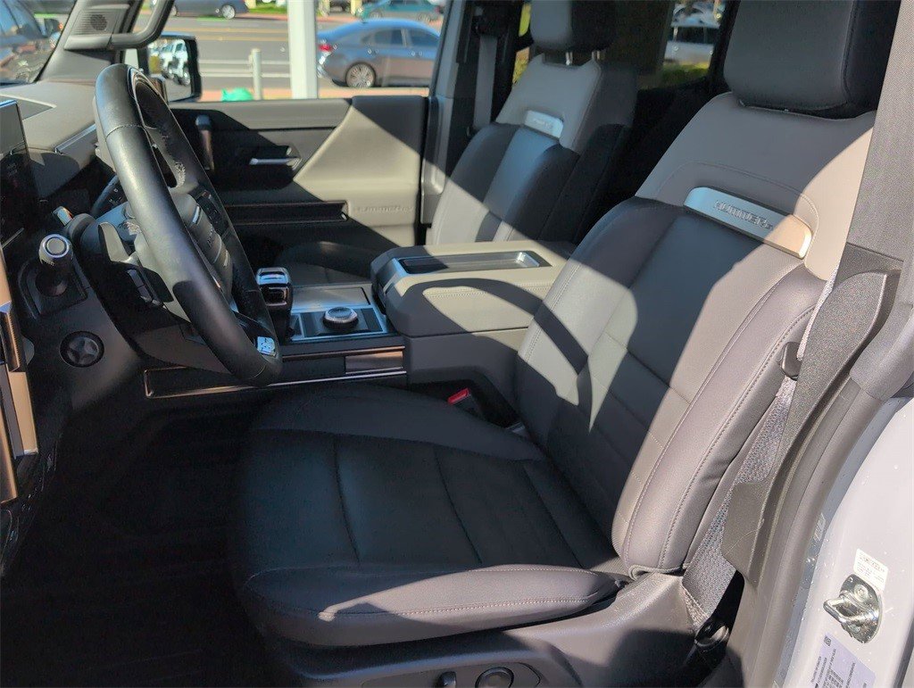 Certified 2025 GMC Hummer EV 3X image 24