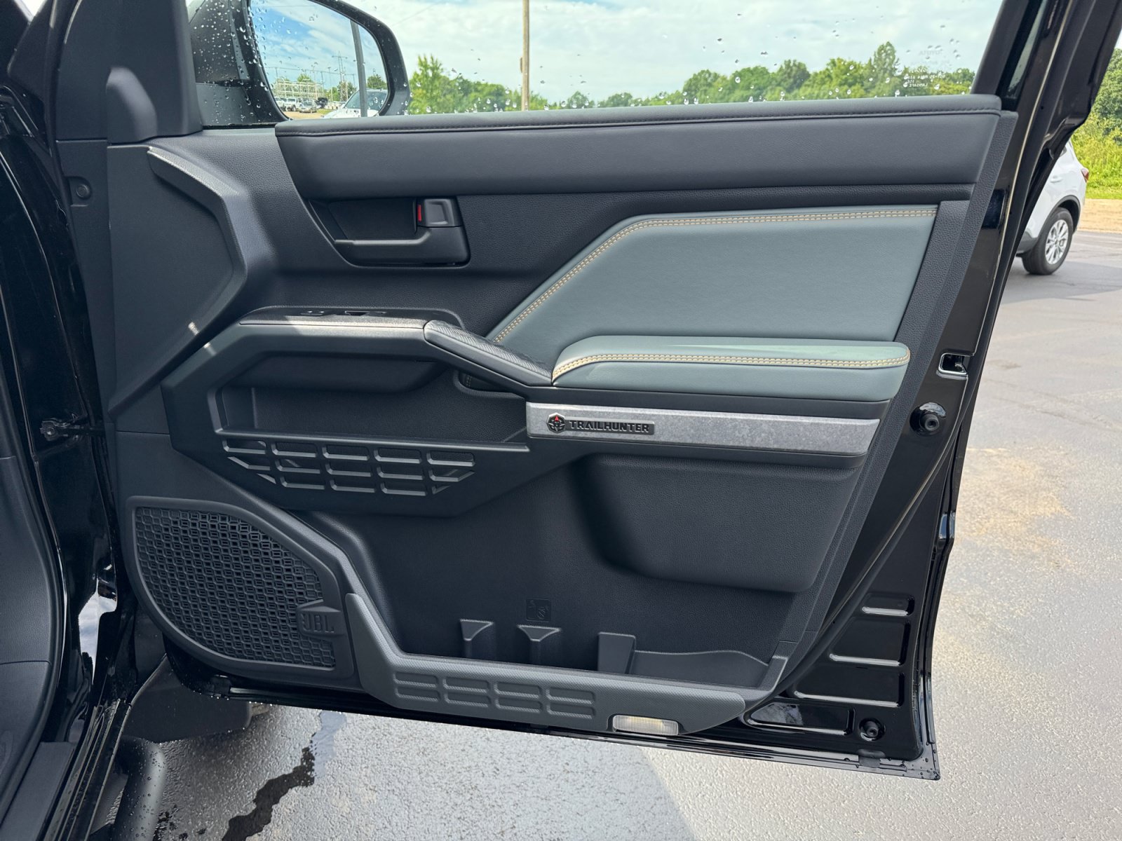 New 2026 Toyota 4Runner Trailhunter AWD/4WD image 29
