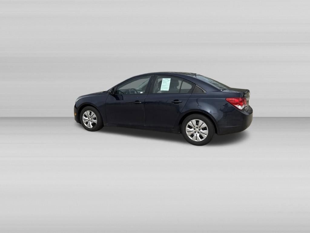 Used 2014 Chevrolet Cruze LS FWD image 9