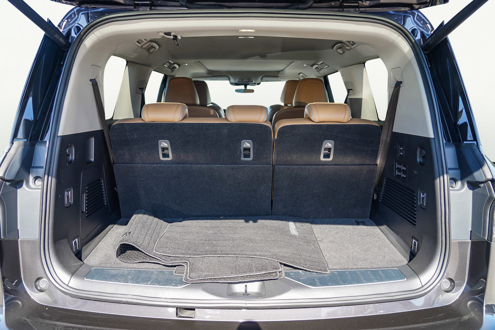 Used 2025 INFINITI QX80 Luxe image 52