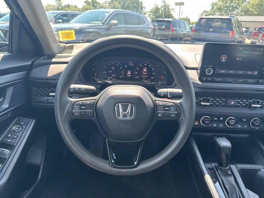 Certified 2023 Honda Accord EX image 22