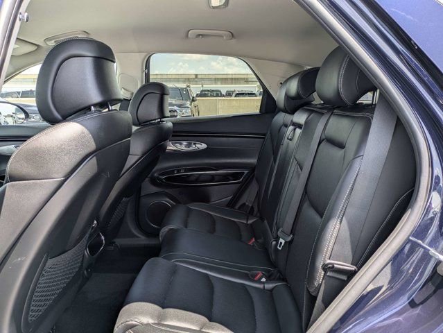 Used 2025 Genesis GV70 2.5T AWD/4WD image 14