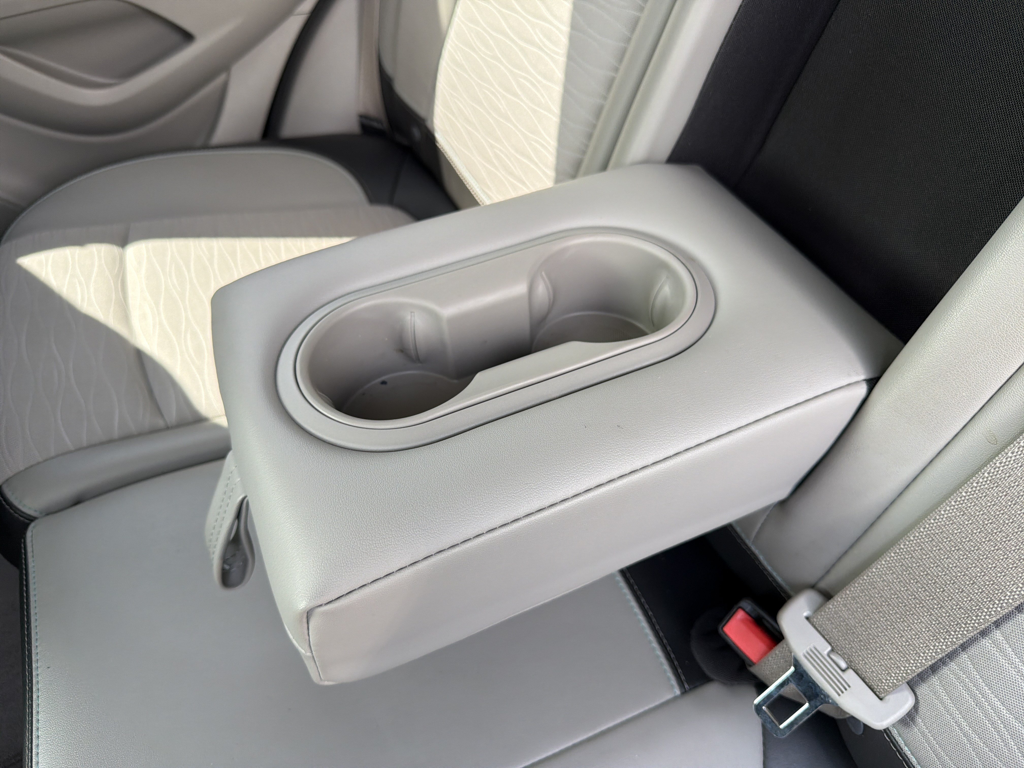 Used 2016 Buick Encore Convenience FWD image 12