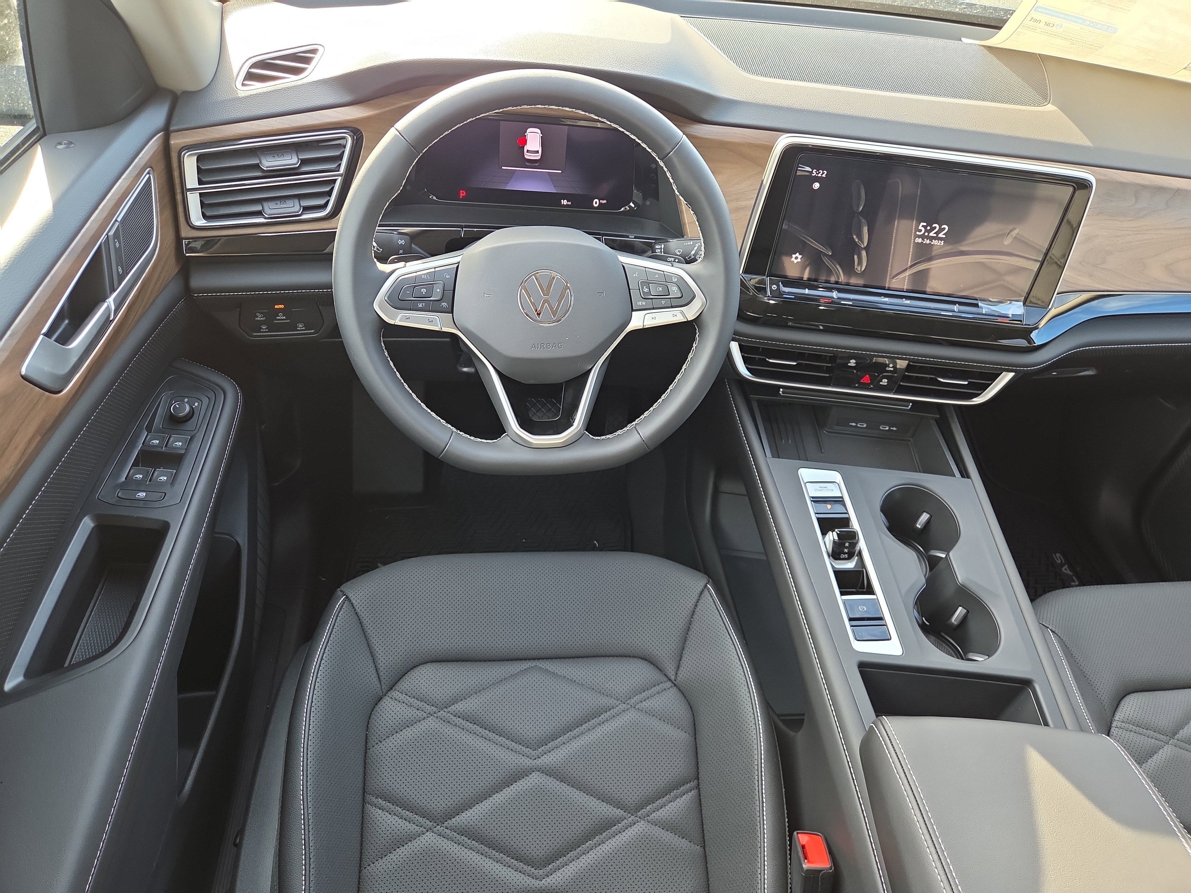 New 2026 Volkswagen Atlas SE image 8