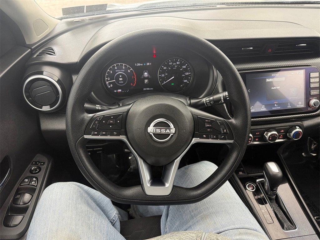 Used 2024 Nissan Kicks SV image 15