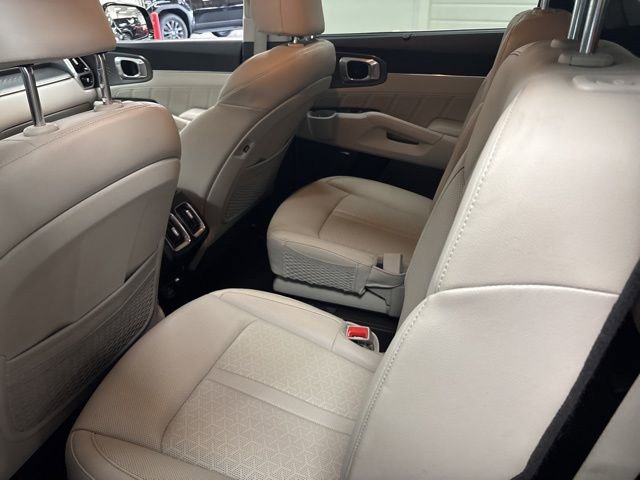 Used 2023 Kia Sorento SX Prestige image 15