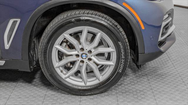 Used 2020 BMW X5 xDrive40i w/ Premium Package AWD/4WD image 34