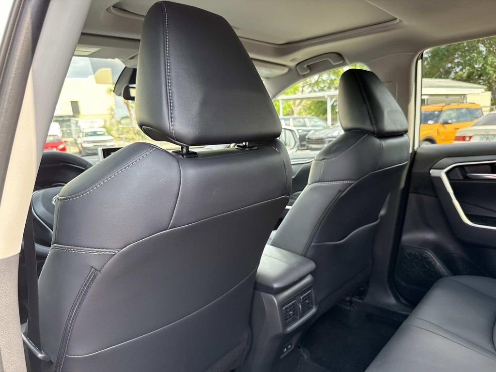 Used 2025 Toyota RAV4 XLE Premium image 12
