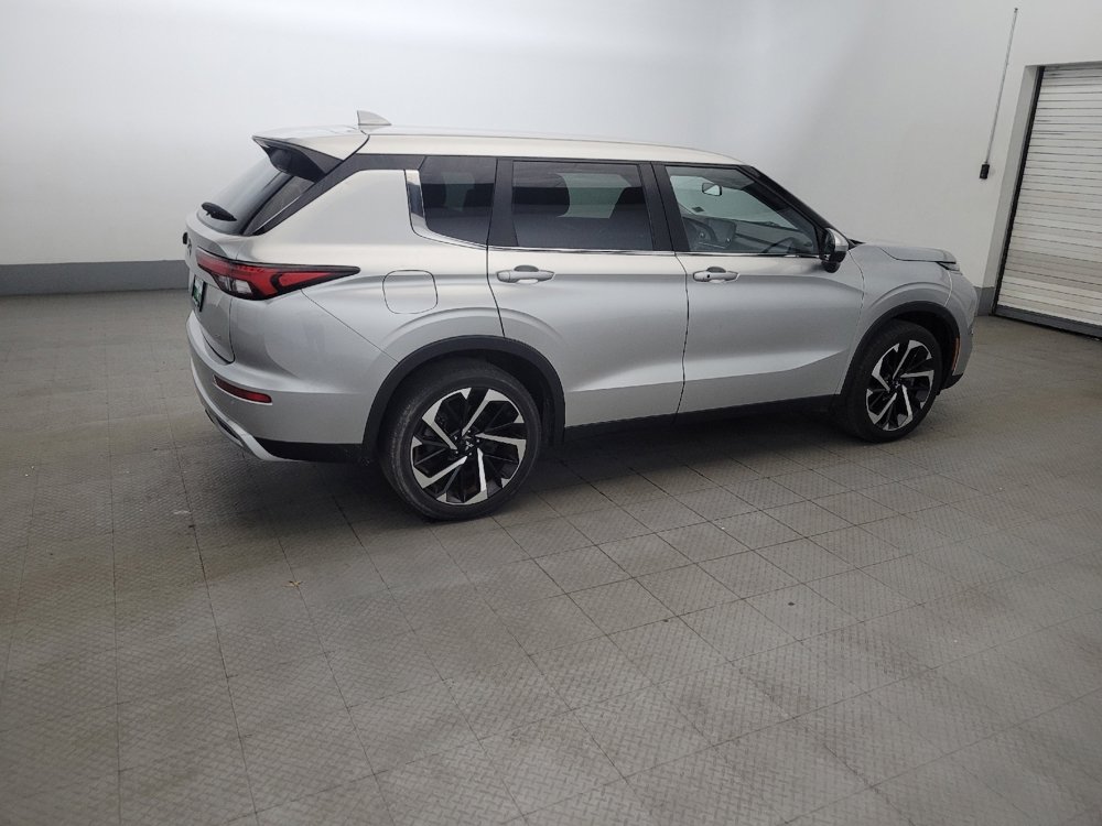 Used 2022 Mitsubishi Outlander SE AWD/4WD image 10