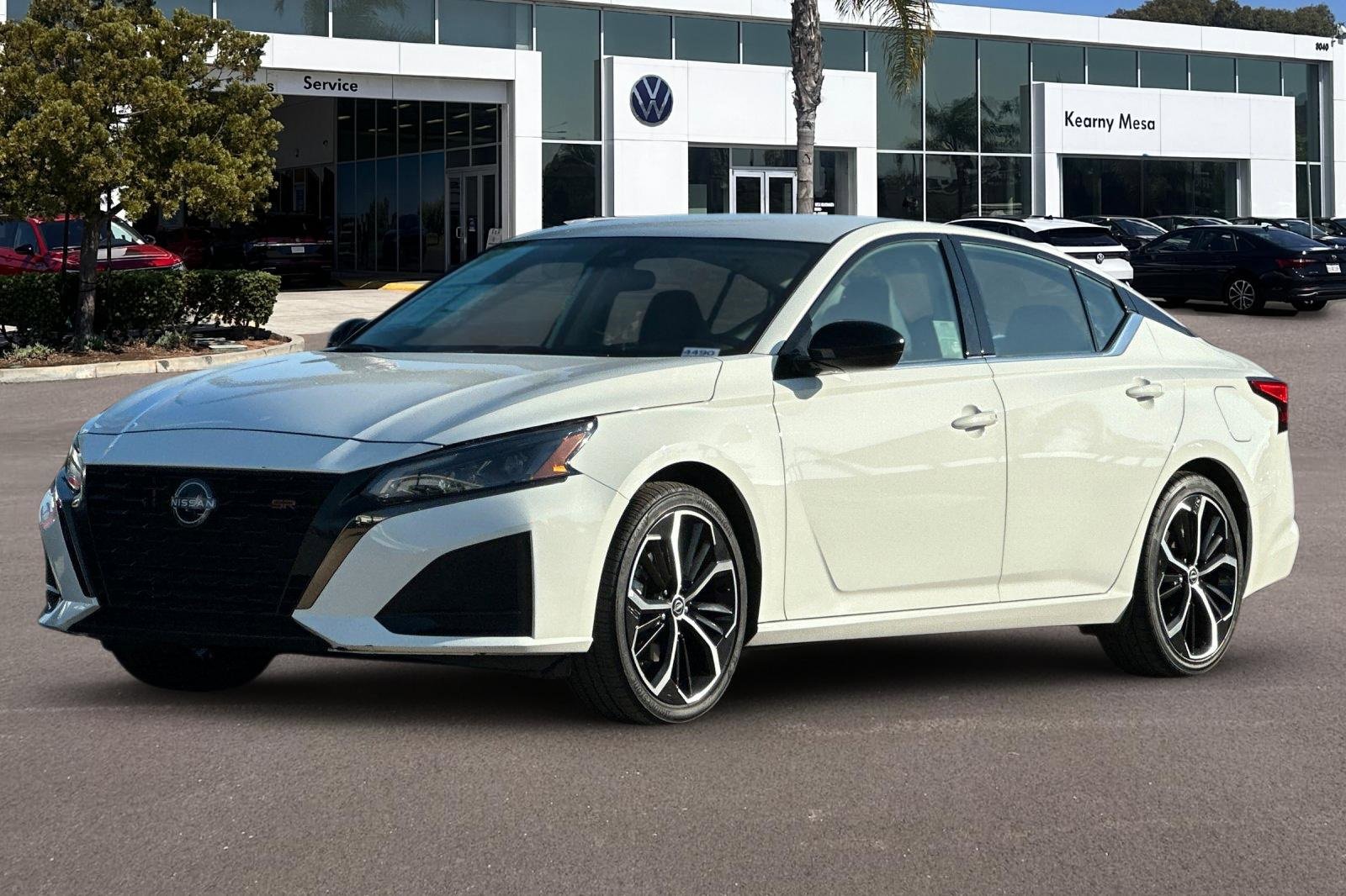 Used 2024 Nissan Altima 2.5 SR image 8