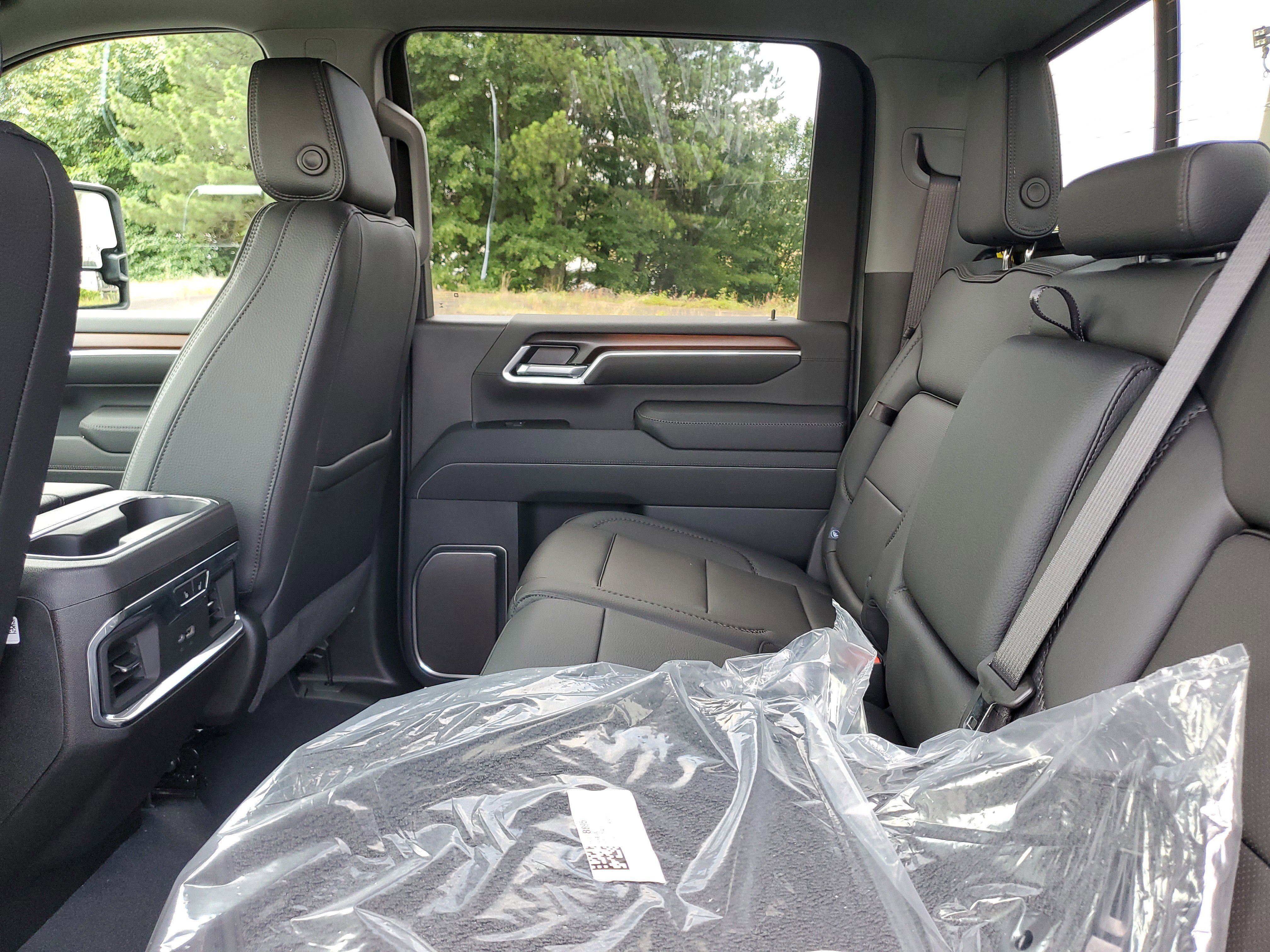 New 2025 GMC Sierra 2500 Denali image 11