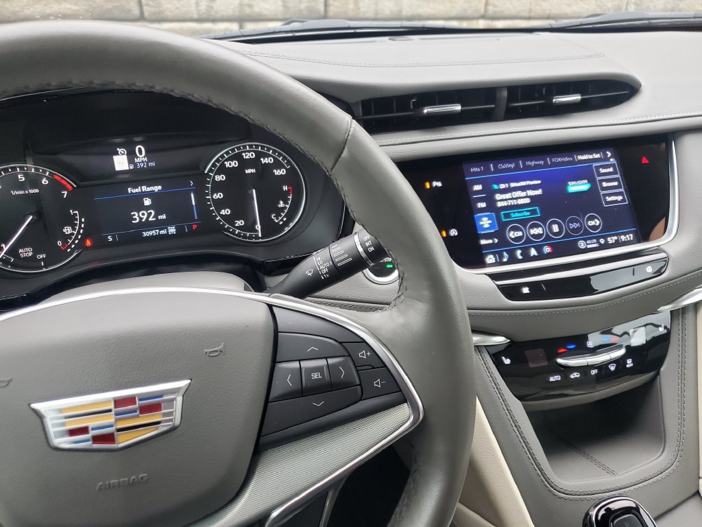 Used 2023 Cadillac XT5 Premium Luxury w/ LPO, Floor Liner Package AWD/4WD image 24