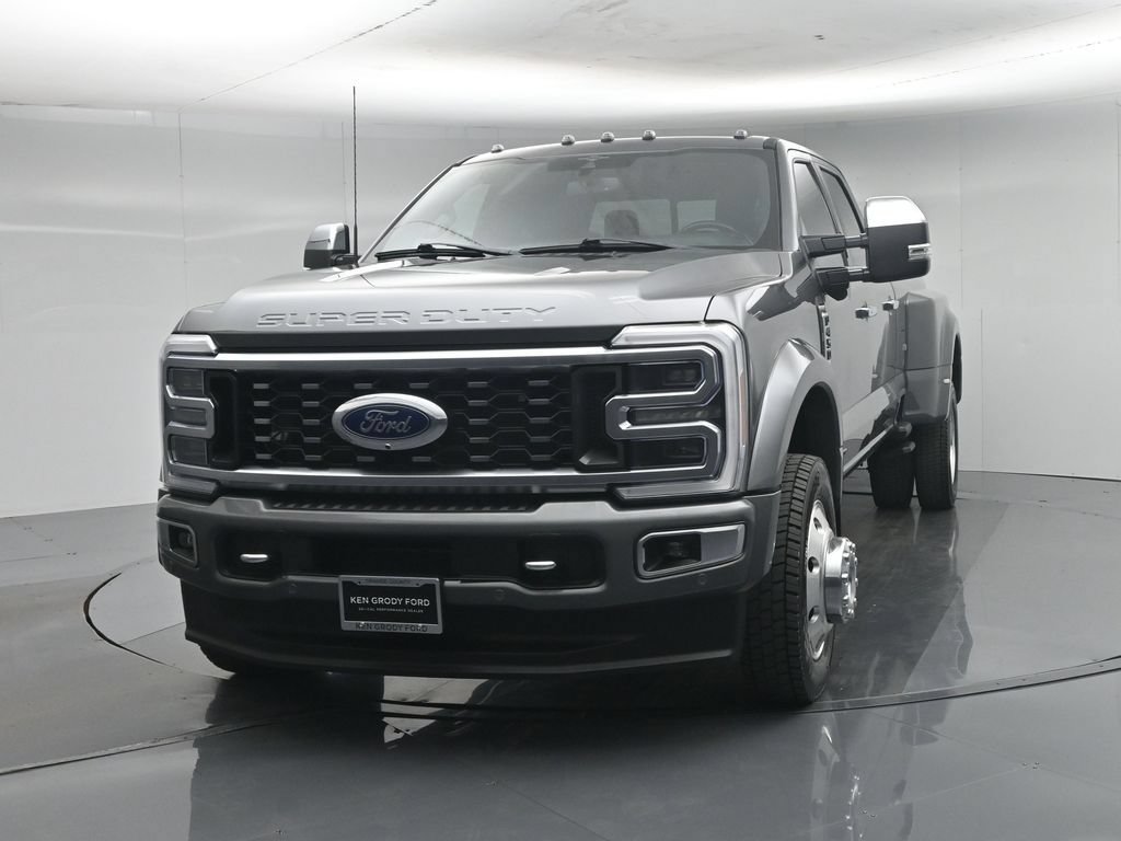 Certified 2023 Ford F450 Platinum w/ FX4 Off-Road Package AWD/4WD image 63