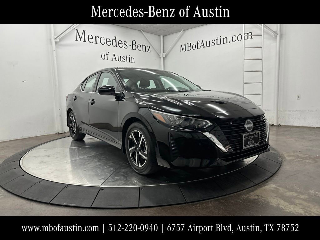 Used 2025 Nissan Sentra SV FWD image 1
