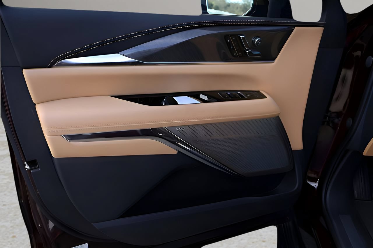 Certified 2025 Cadillac Escalade IQ Luxury 2 AWD/4WD image 9