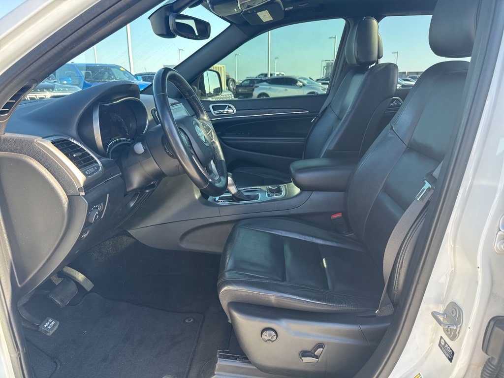 Used 2022 Jeep Grand Cherokee Limited w/ Trailer Tow Group IV image 18