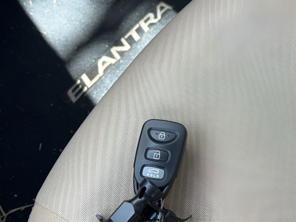 Used 2012 Hyundai Elantra GLS w/ Preferred Pkg 3 FWD image 30