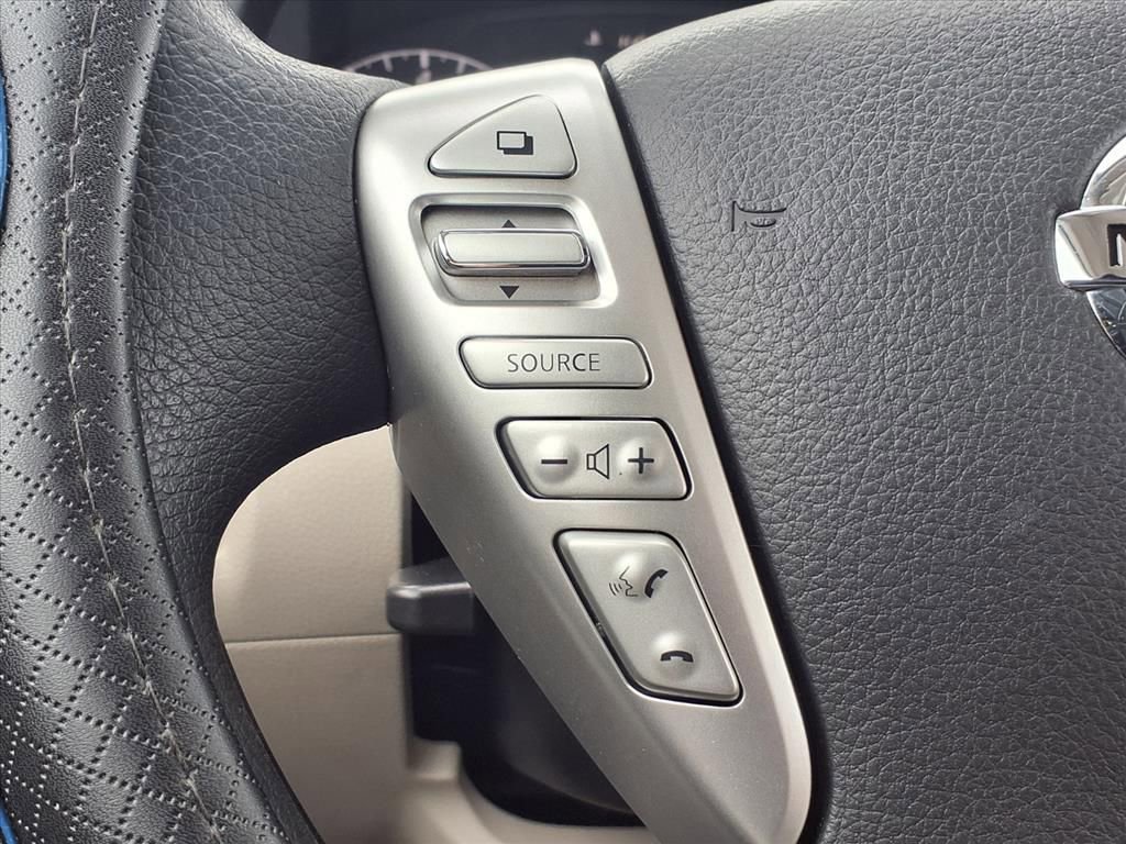 Used 2016 Nissan Sentra S image 11