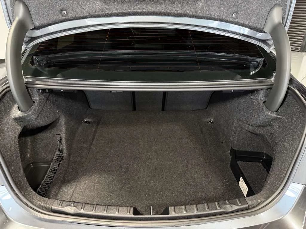 Used 2018 BMW 328d Sedan RWD image 13