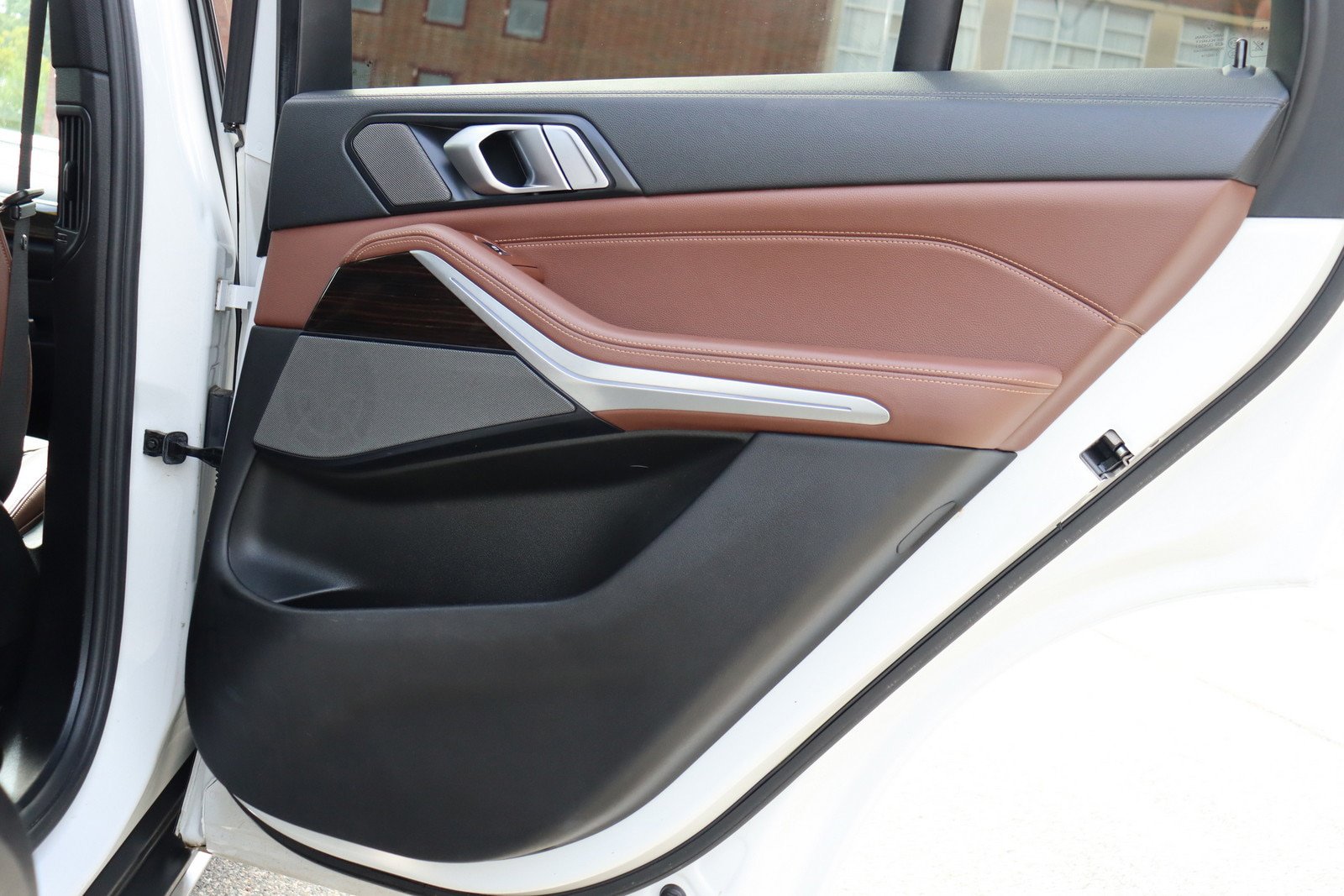 Used 2020 BMW X5 xDrive40i w/ Premium Package AWD/4WD image 39