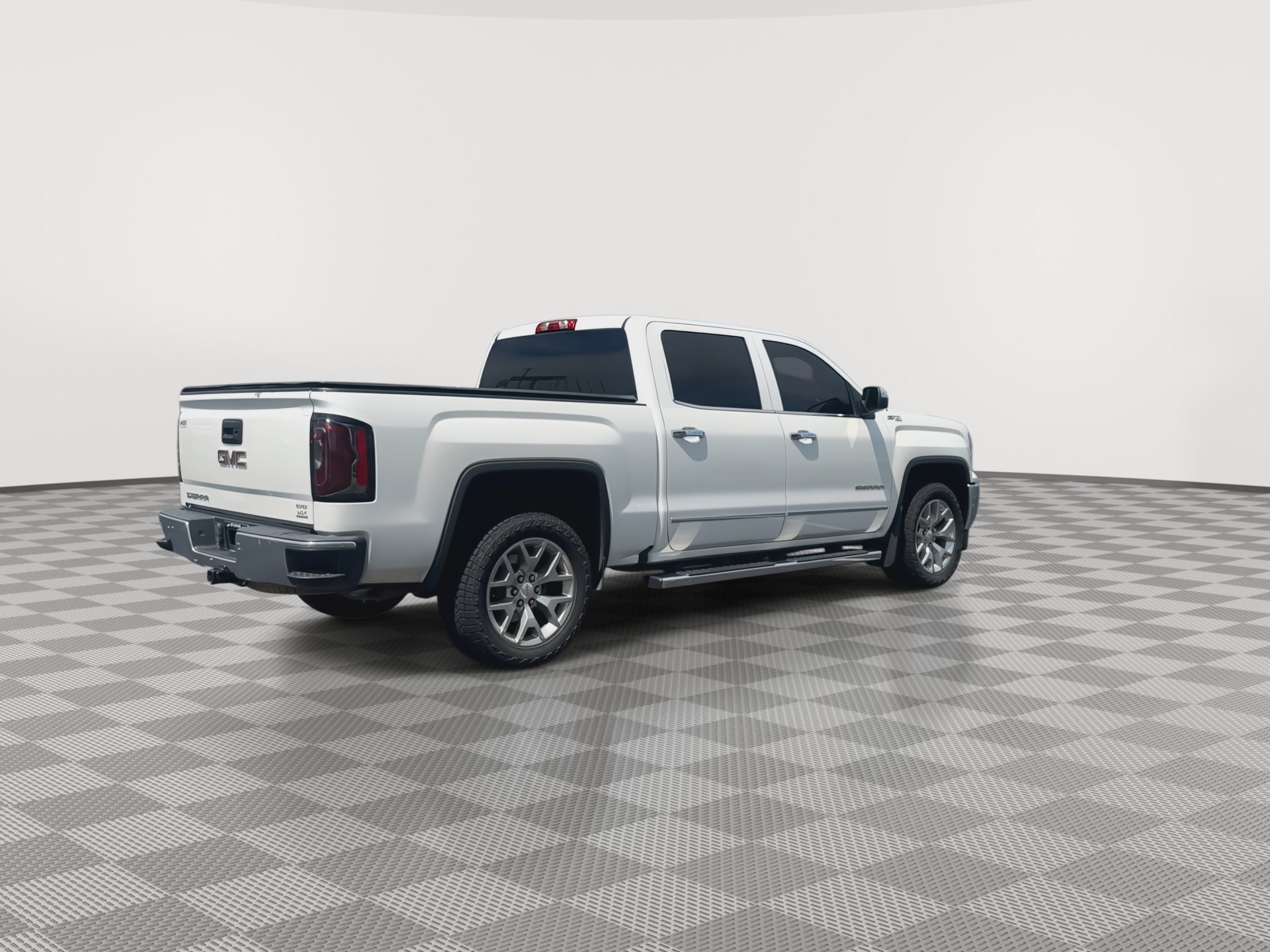 Used 2018 GMC Sierra 1500 SLT w/ SLT Premium Package AWD/4WD image 8