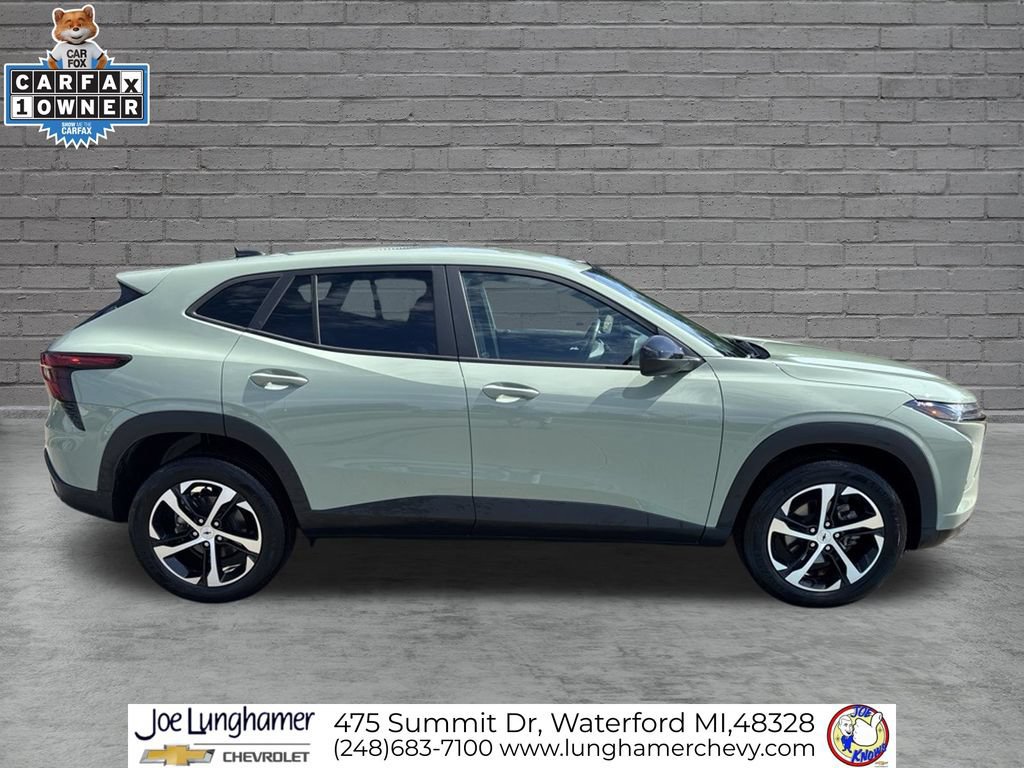 Certified 2024 Chevrolet Trax RS w/ Driver Confidence Package FWD image 2